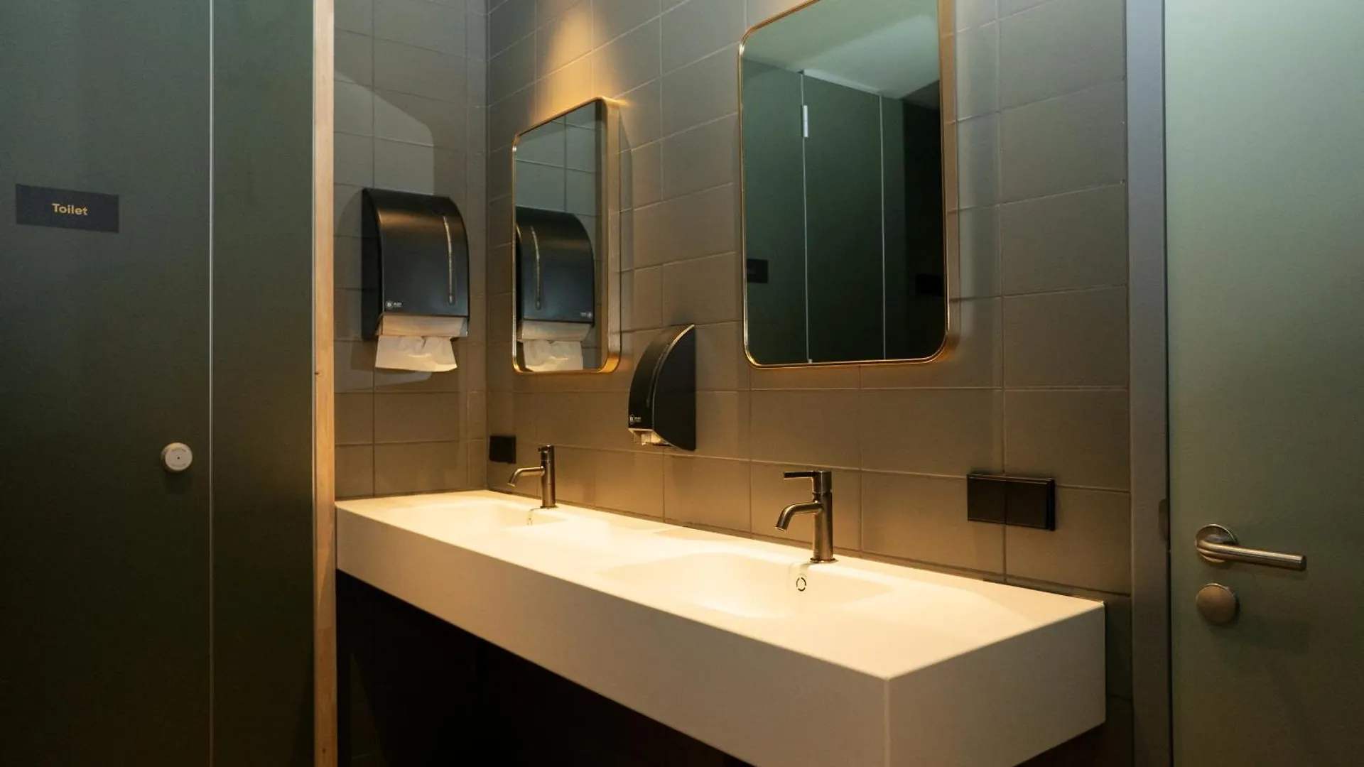 The Elephant Hostel Amsterdam