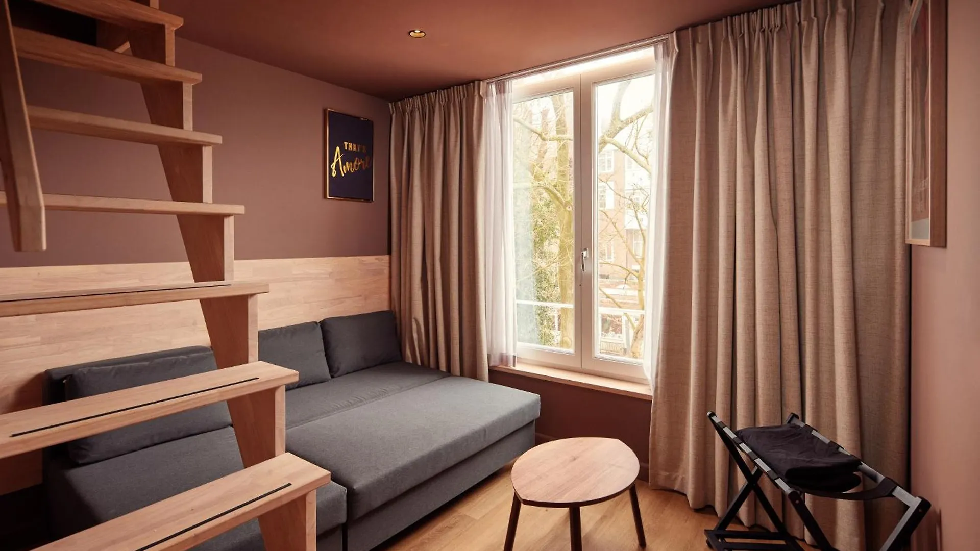 The Elephant Hostel Amsterdam 0*,  Holland